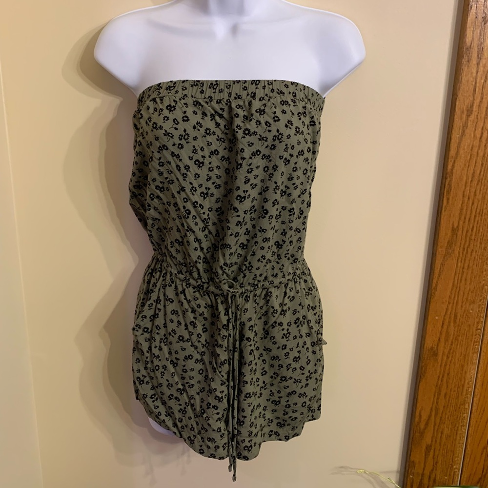 Forever 21 strapless jumper/romper
